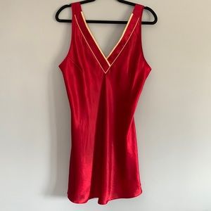 Vintage Jone New York Nightie Silkie Size Large Red W/Tan Trim Pristine Quality